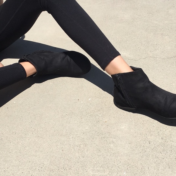 Two black pairs of cute - Picture 3 of 5